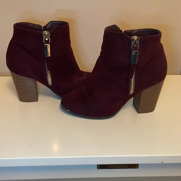 Maroon heeled booties - Picture 4 of 7